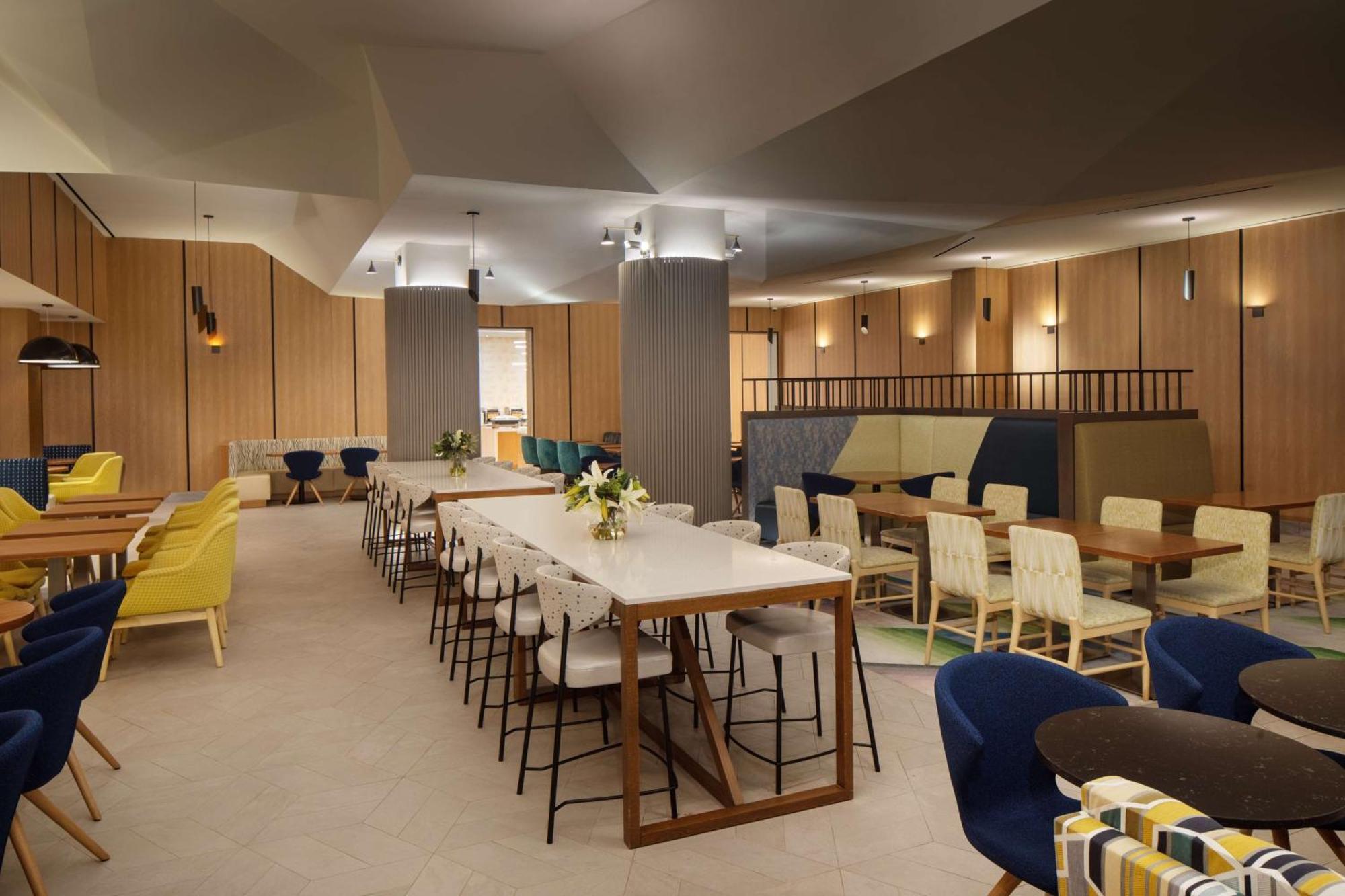 Hampton Inn By Hilton New York Times Square Экстерьер фото