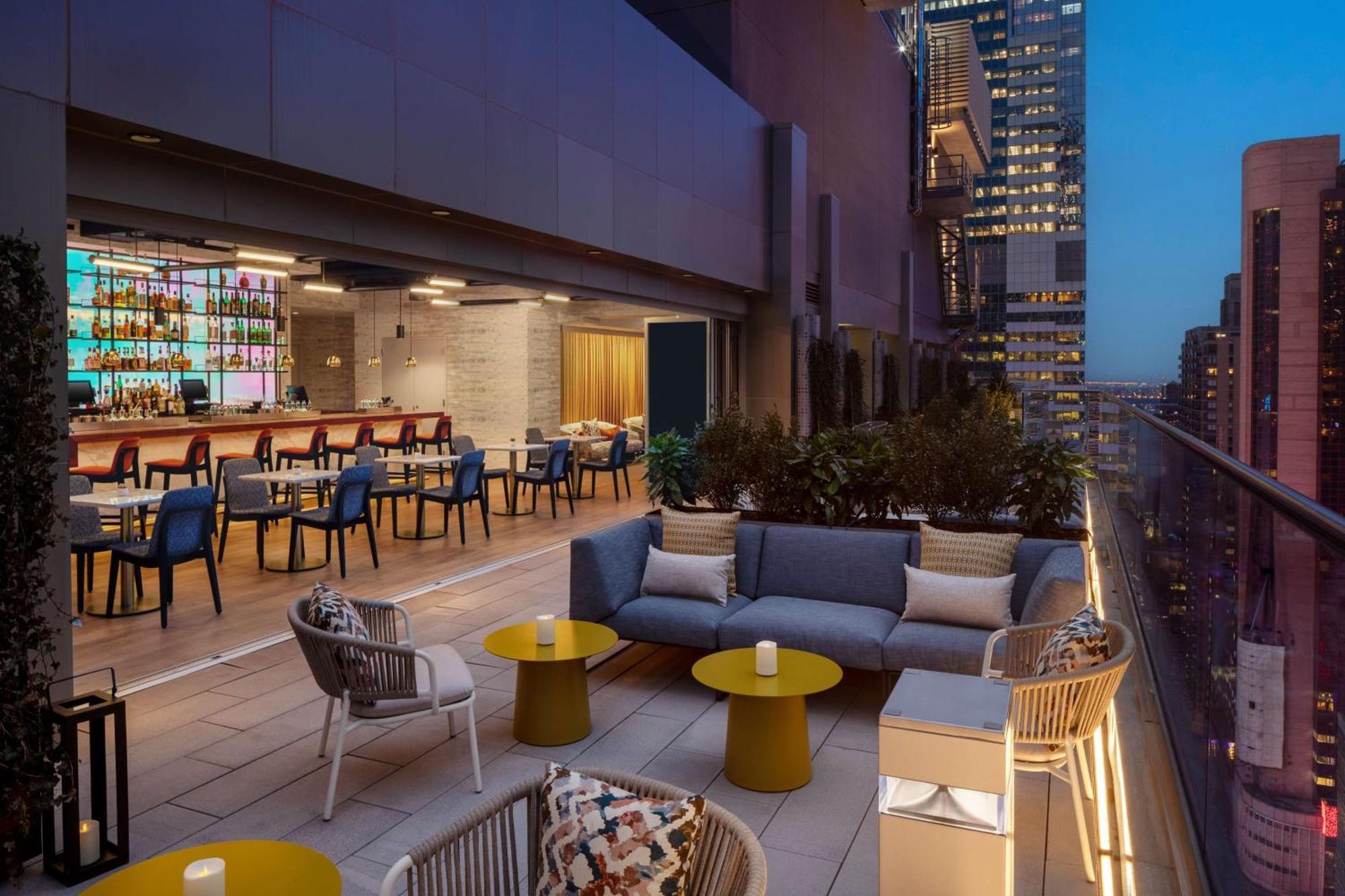 Hampton Inn By Hilton New York Times Square Экстерьер фото